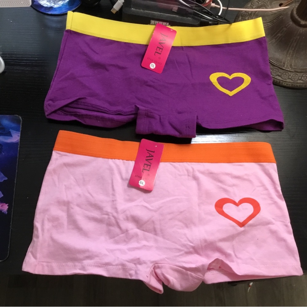 (165) Women’s Javelin Heart-Print Cotton Stretch Shorts - Purple & Pink